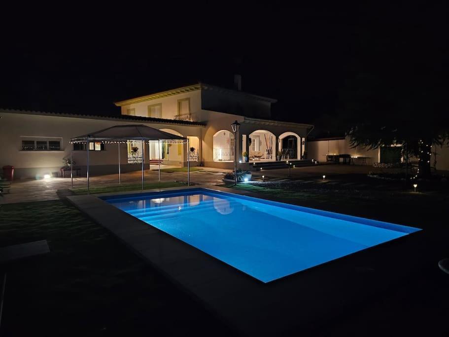 La Casa Del Arbol Villa Fuentiduena de Tajo Екстериор снимка