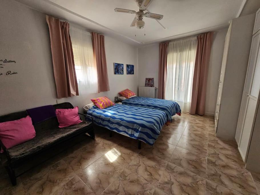 La Casa Del Arbol Villa Fuentiduena de Tajo Екстериор снимка