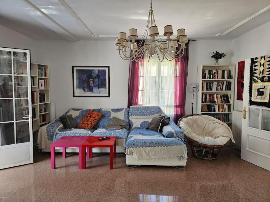 La Casa Del Arbol Villa Fuentiduena de Tajo Екстериор снимка